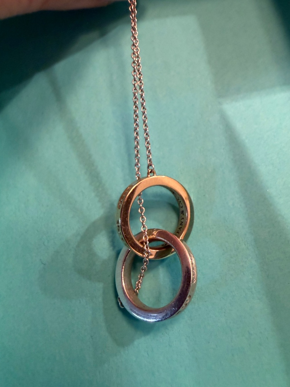AUTHENTIC Tiffany & Co. 1837 Interlocking circle pendants. - Picture 11 of 11